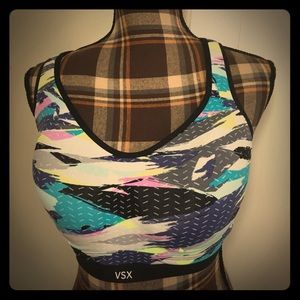 VS Sports Bra 34DDD